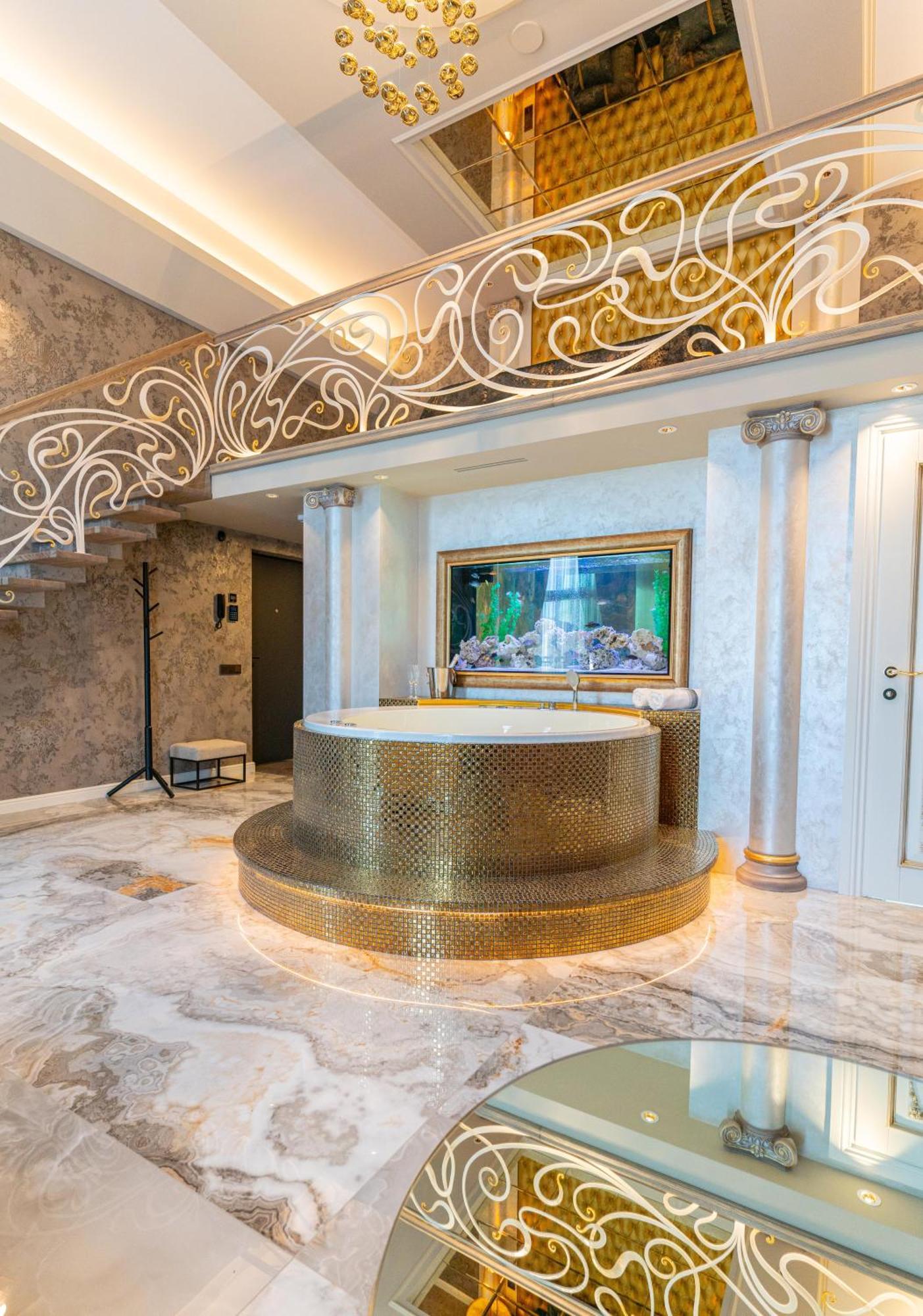 Jacuzzi Exotica Apartment Klaipėda Exterior foto